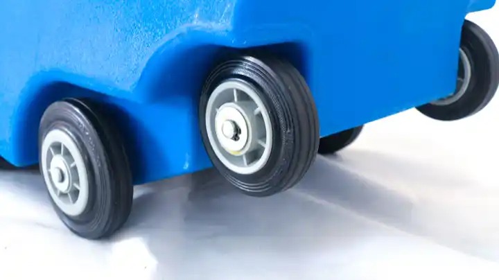 sv6mo9EyYf.jpeg